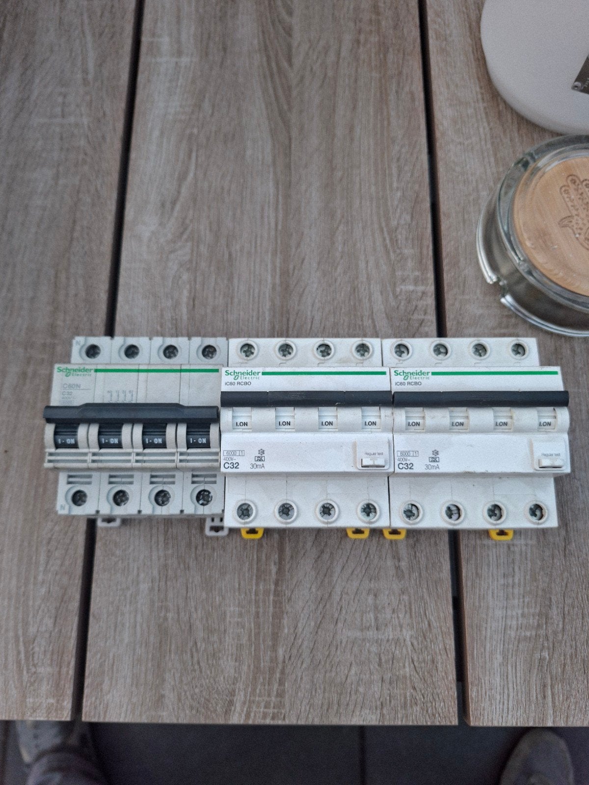 Schneider Electric C32 30mA aardlekschakelaars, Ophalen of Verzenden, Gebruikt, Schakelaar