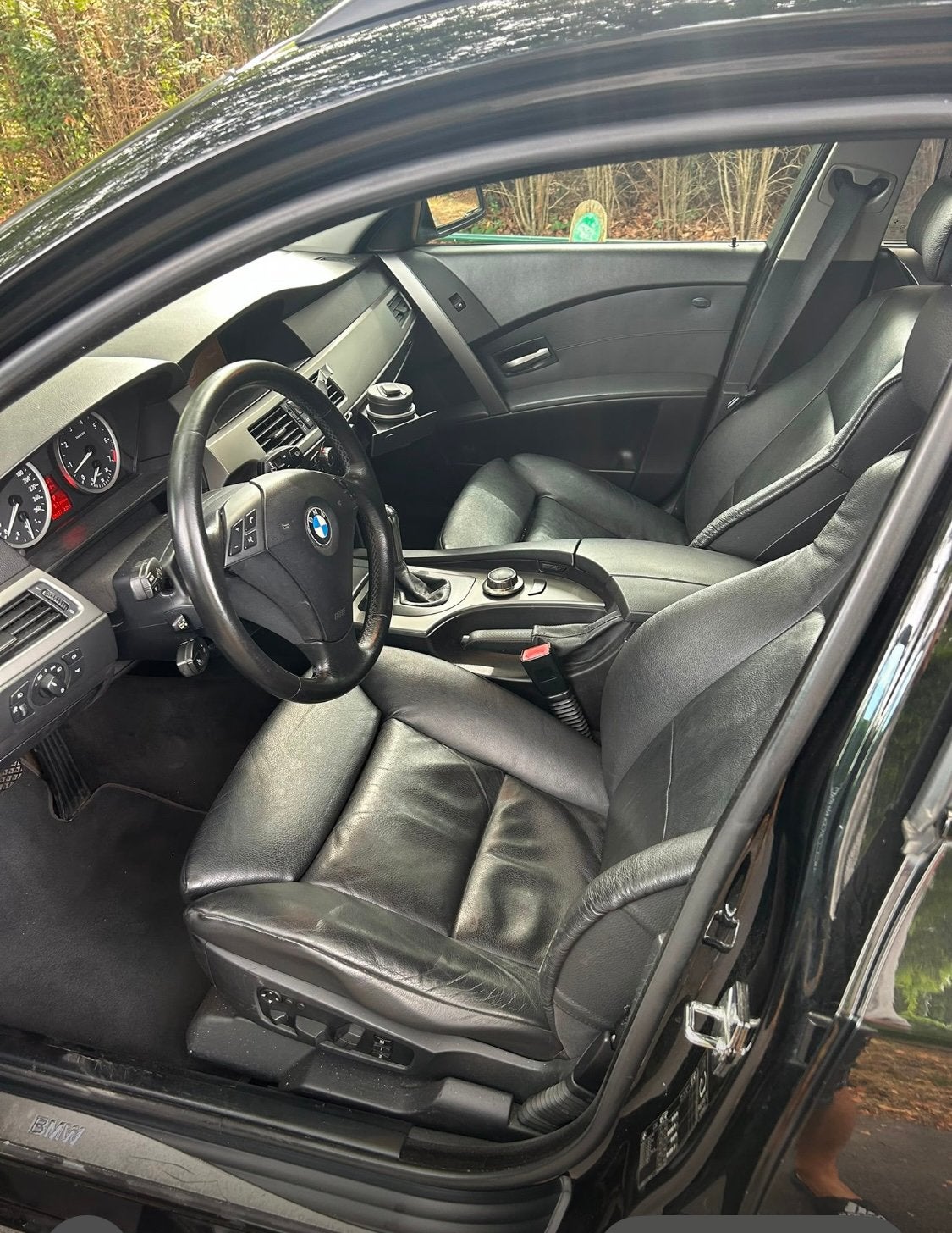 ‼️BMW 5-SERIE 523I 2.5i 177PK HIGH EXECUTIVE BJ2005‼️, Auto's, Achterwielaandrijving, 1800 kg, Zwart, 4 cilinders