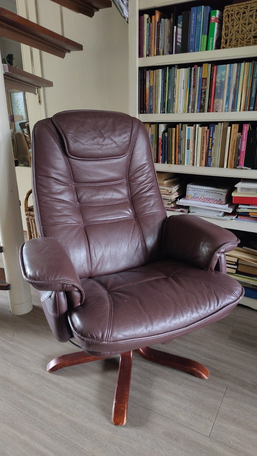 Comfortabele bruine leren relaxfauteuil, Ophalen, Gebruikt, Bruin, Modern comfort