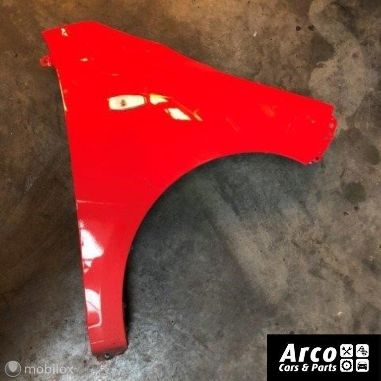 Hyundai i10 Spatbord Rechts H4 Rood Electric Red, Gebruikt, Ophalen of Verzenden, Hyundai, Hyundai