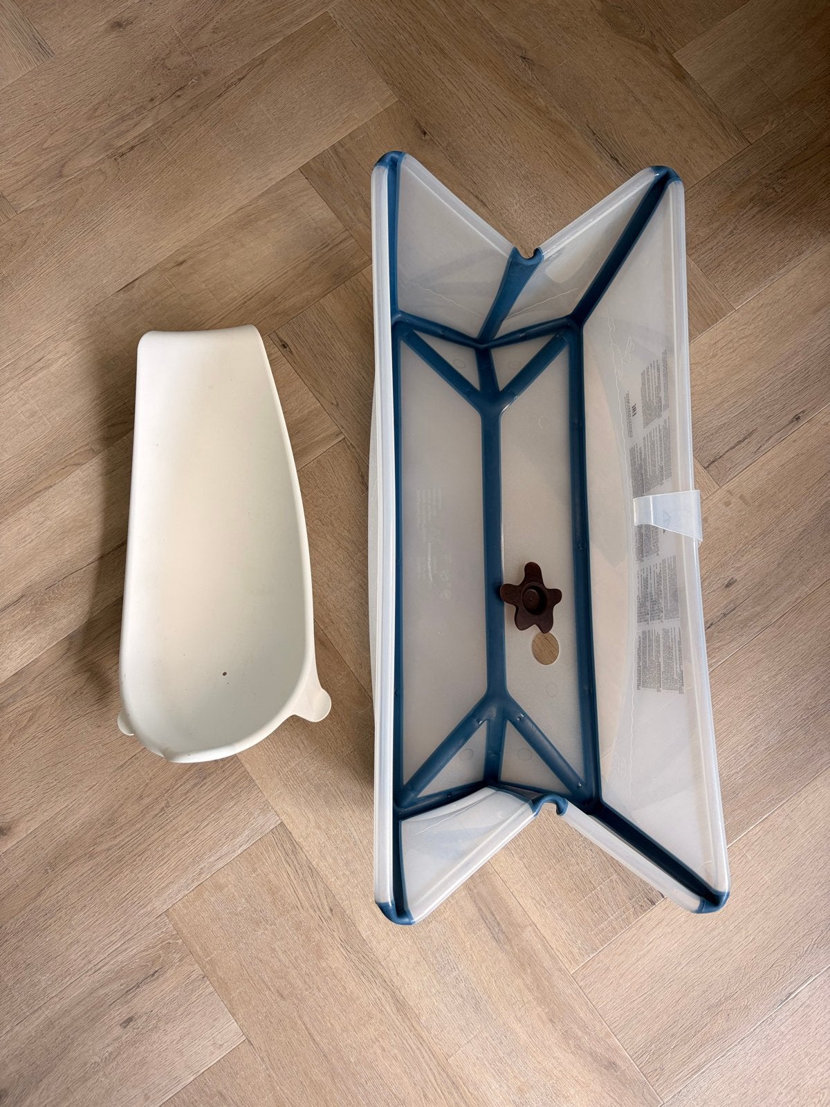 Stokke opvouwbaar babybadje met zitje, Kinderen en Baby's, Badjes en Verzorging, Ophalen, Gebruikt, Badje, Overige merken
