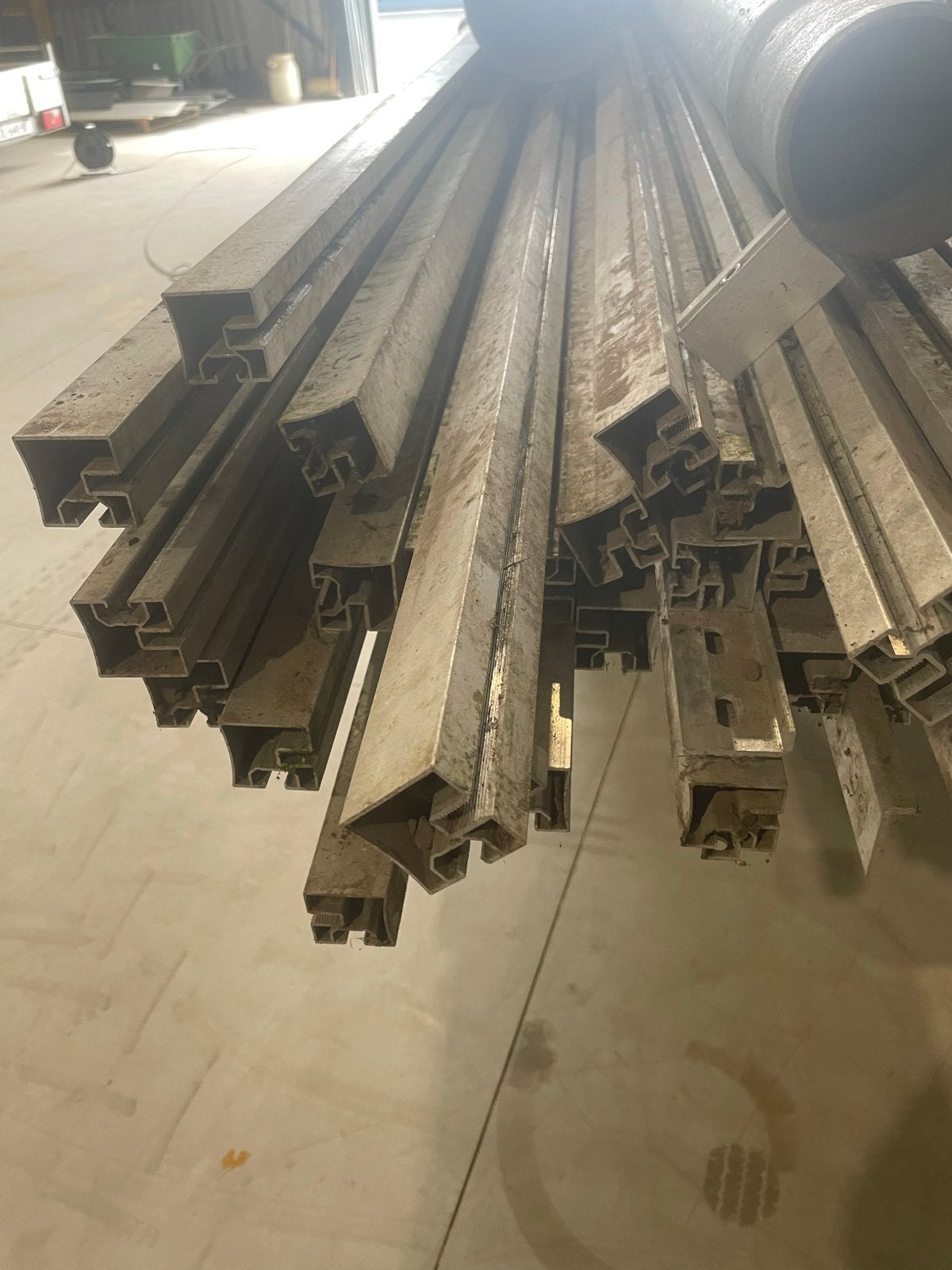 Diverse partij aluminium kokers - Gebruikt, Doe-het-zelf en Verbouw, Ophalen, Gebruikt, Aluminium