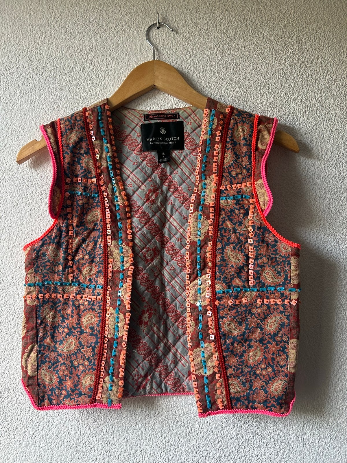 Maison Scotch Paisley Gevoerd gilet met Neon Details, Verzenden, Maat 36 (S), Roze