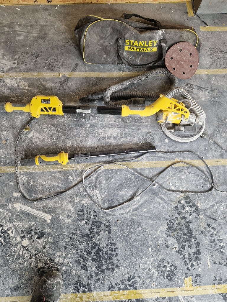 Stanley Fatmax Plafond- en Wandschuurmachine SFMEE500, Ophalen, Gebruikt, 600 tot 1200 watt, Overige typen