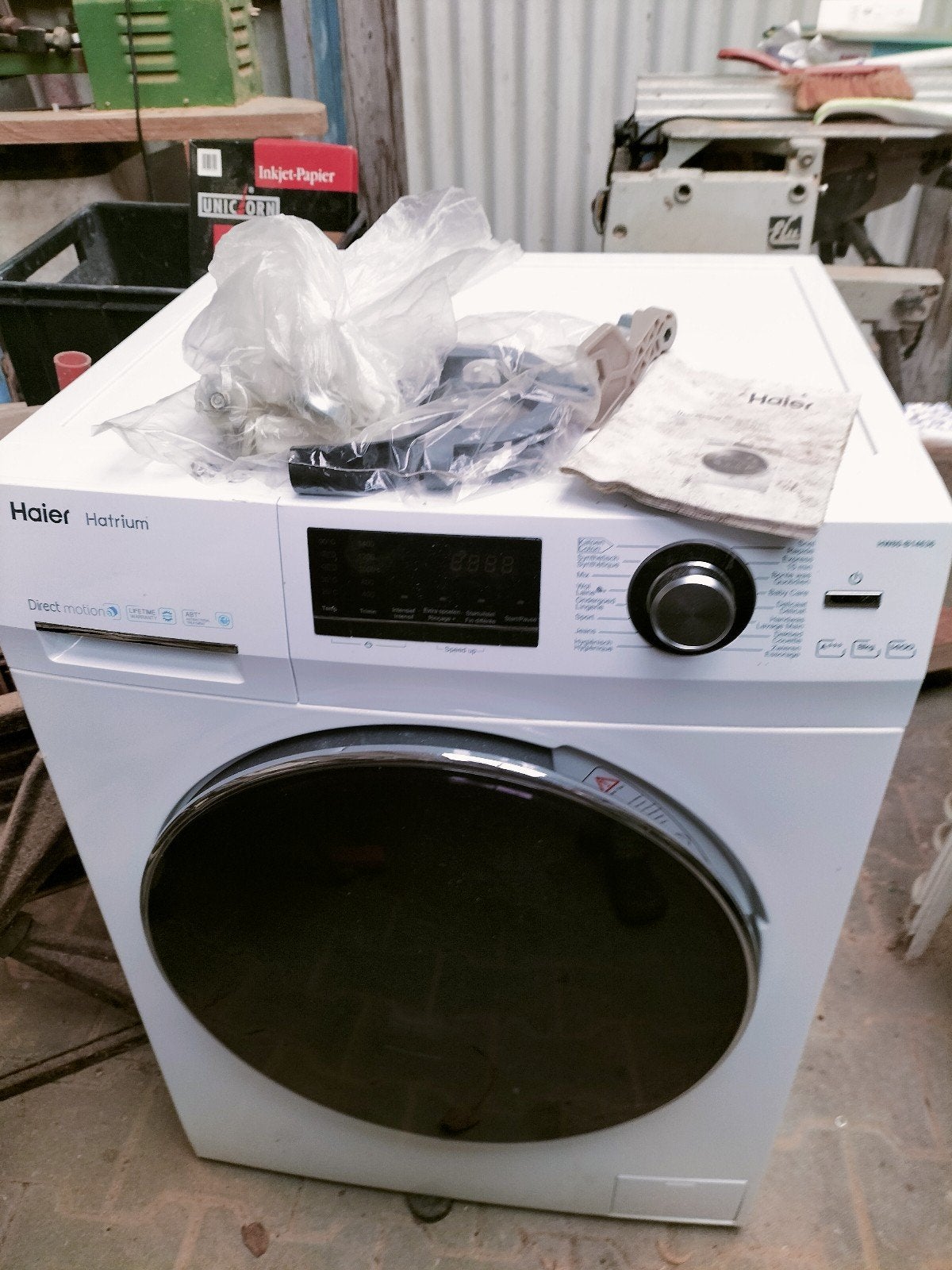 Haier Hatrium Direct Motion Wasmachine - Zo goed als nieuw, Ophalen, Zo goed als nieuw, 85 tot 90 cm, 1200 tot 1600 toeren