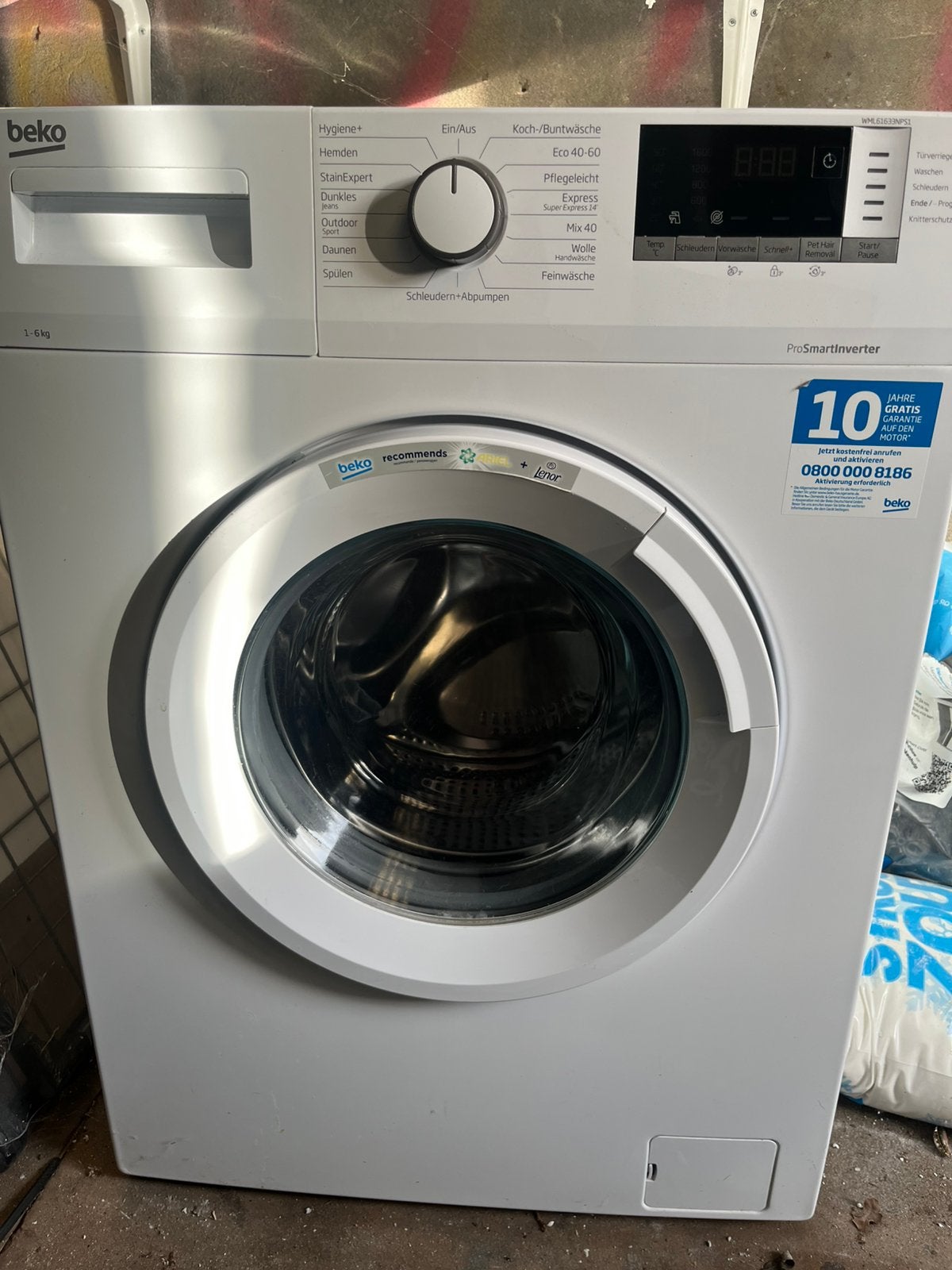 Wasmachine Beko tot 6 kg, Ophalen, Minder dan 85 cm, Zo goed als nieuw, 1200 tot 1600 toeren