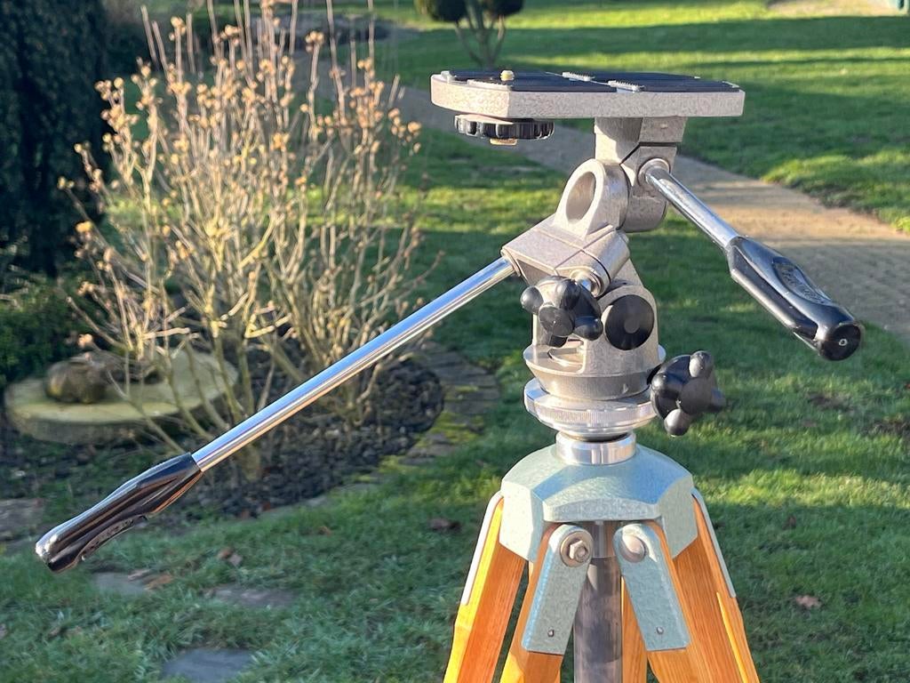 Klassiek houten Gitzo Berlebach statief stevige Lichtgewicht, Gebruikt, 175 cm of meer, Met balhoofd, Ophalen of Verzenden