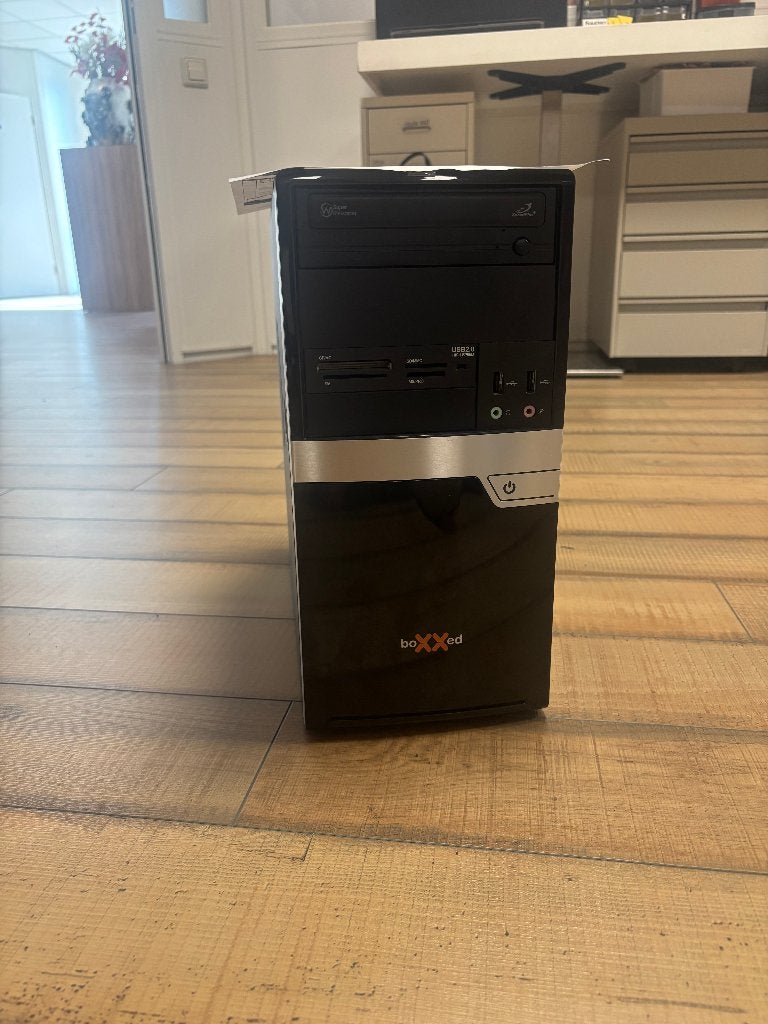 Refurb Desktop, 240GB, 8 GB, Refurbished, Ophalen of Verzenden