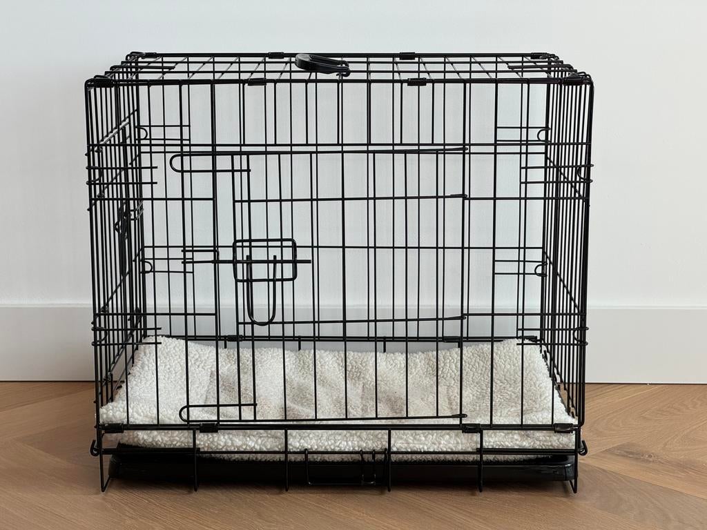 Pet crate set (District 70, size S) with cover + divider, Dieren en Toebehoren, Ophalen, Zo goed als nieuw