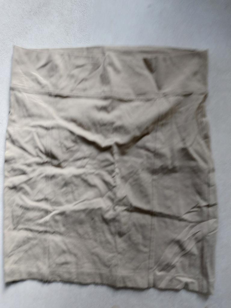 Beige rok m, Kleding | Dames, Rokken, Ophalen of Verzenden, Zo goed als nieuw, Beige, Boven de knie