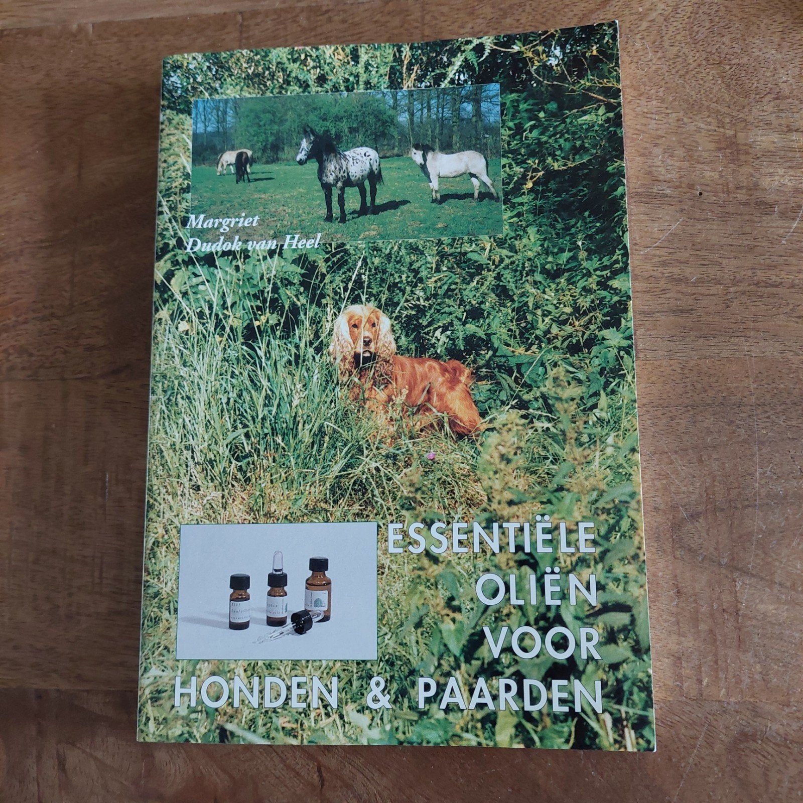 Essentiële Oliën voor Honden , Paarden - Margriet Dudok van, Ophalen of Verzenden, Zo goed als nieuw, Honden, Margriet Dudok van Heel