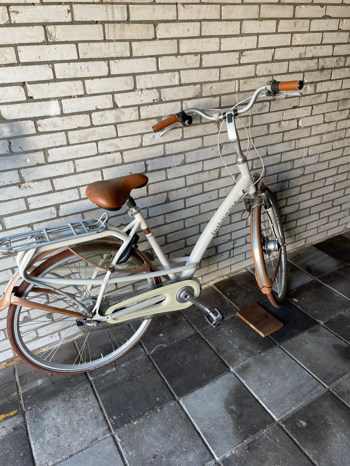 Batavus Mambo 7 damesfiets, Fietsen en Brommers, Fietsen | Dames | Damesfietsen, Ophalen, Zo goed als nieuw, Batavus