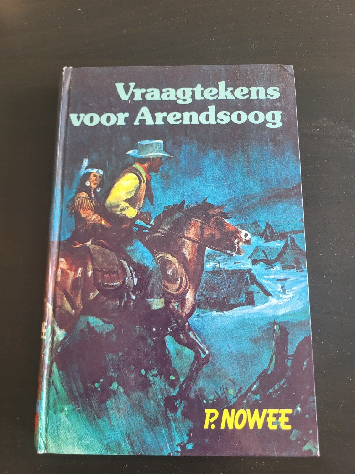 Vraagtekens voor Arendsoog - Arendsoog deel 44, Boeken, Avontuur en Actie, Ophalen, Gelezen