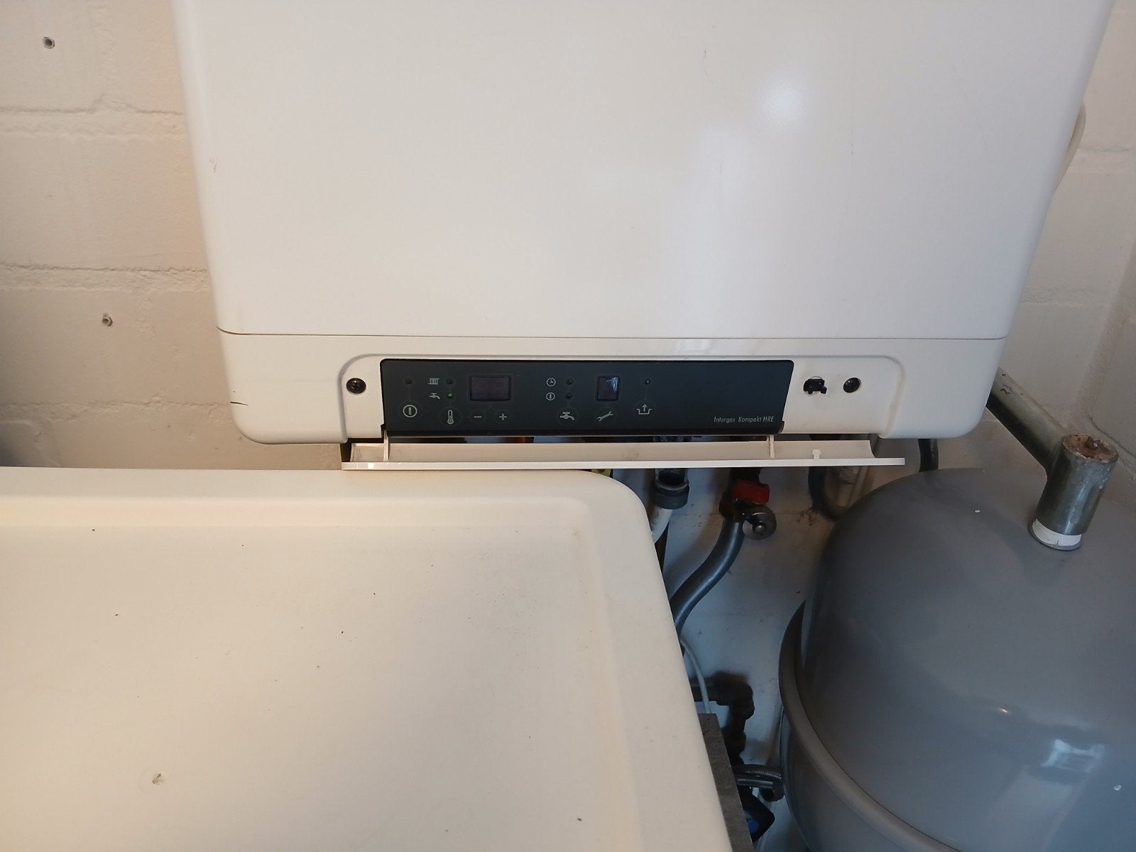 Intergas CV-ketel (oktober 2015) - Goed onderhouden, Doe-het-zelf en Verbouw, Ophalen, 30 tot 80 cm, Gebruikt, Cv-ketel of Combi-ketel