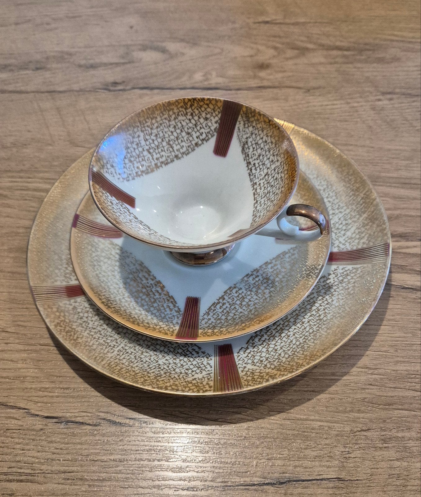 Porseleinen theeservies met gouden details uit de jaren 60, Antiek en Kunst, Antiek | Servies los, Ophalen