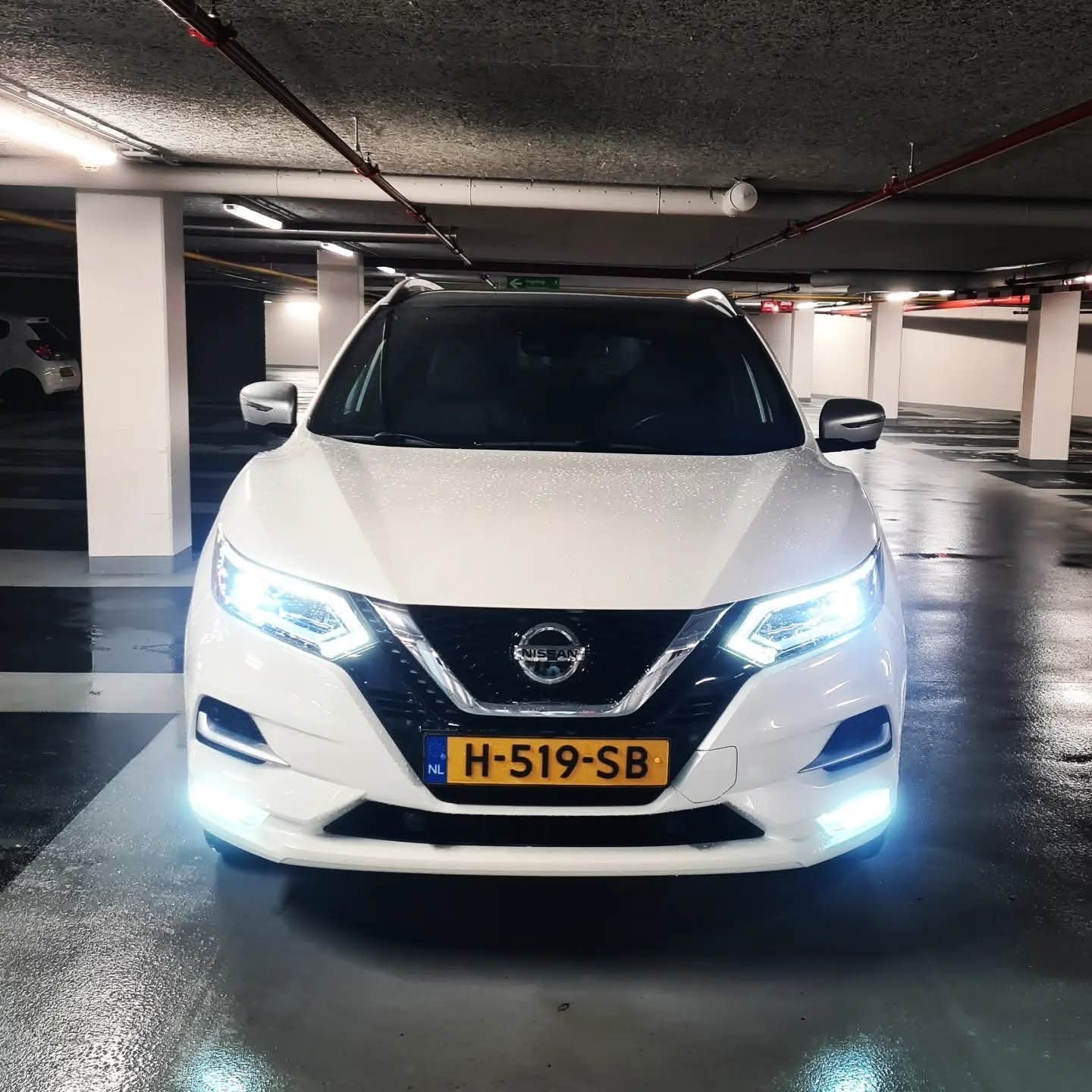 Nissan Qashqai 1.3 Dig-t 140pk 2020 Wit, Voorwielaandrijving, 687 kg, Zwart, 4 cilinders