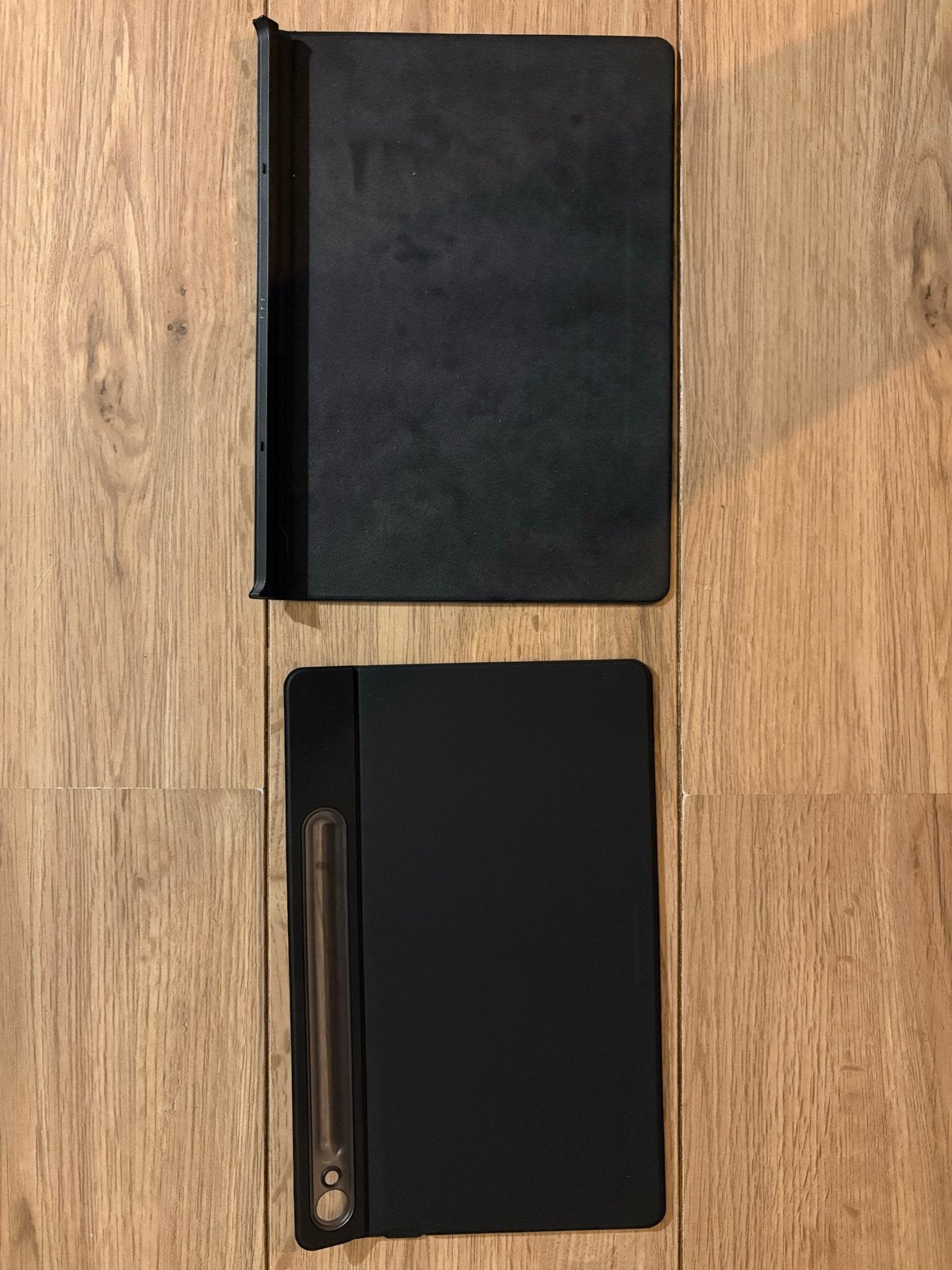 Samsung Galaxy Tab S10 Book Cover, Ophalen of Verzenden, Zo goed als nieuw, 13 inch of meer, Bescherming voor- en achterkant