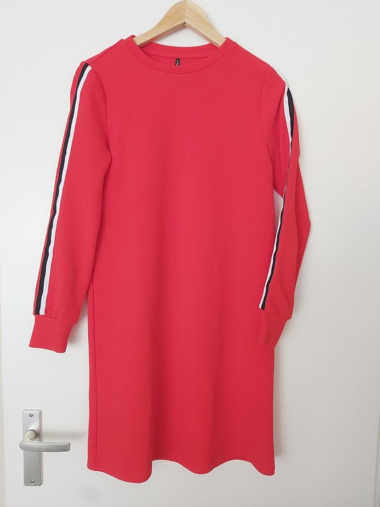 Leuke rode oversize jurk van Only - Maat XS, Ophalen of Verzenden