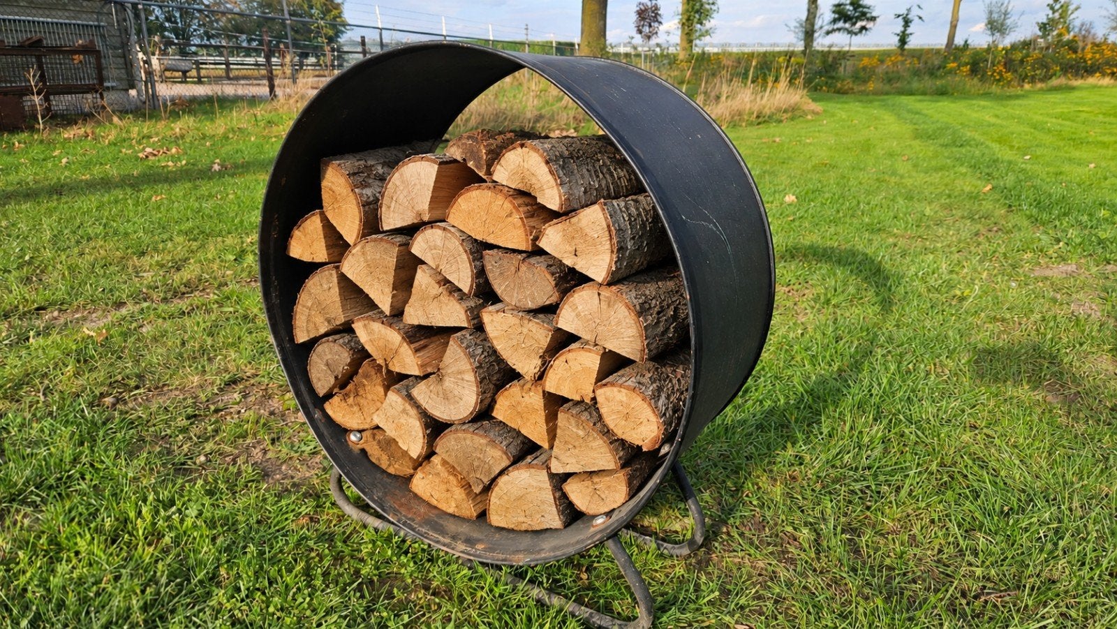 Metalen houtopslag / houtrek, Minder dan 3 m³, Ophalen