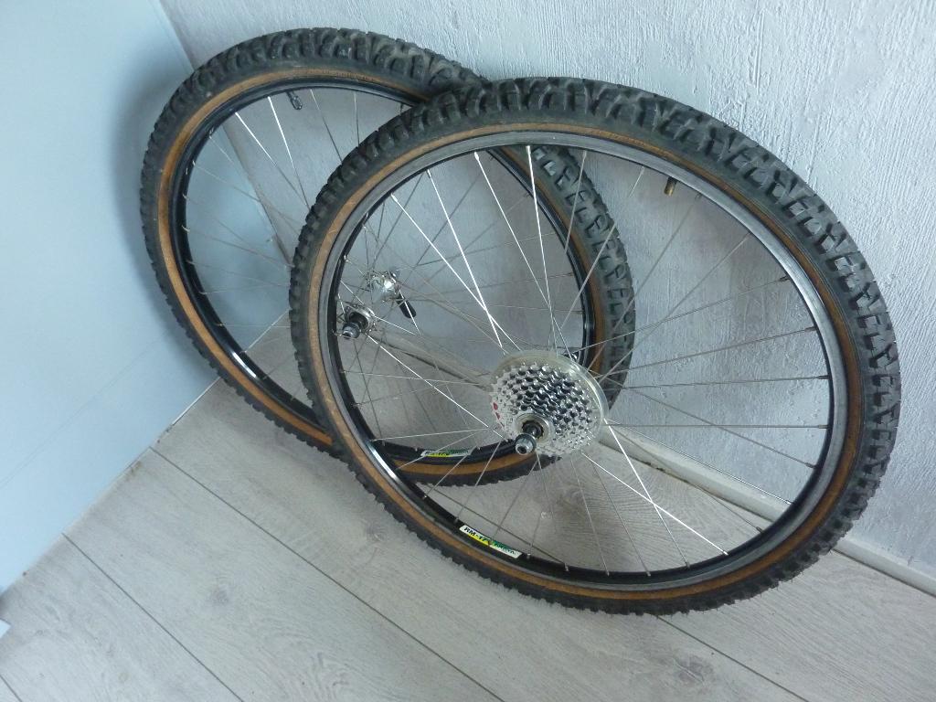 Araya RM-17 velgen met Deore XT HB-M730 naven, Fietsen en Brommers, Fietsonderdelen, Wiel, Gebruikt, Ophalen of Verzenden, Aluminium