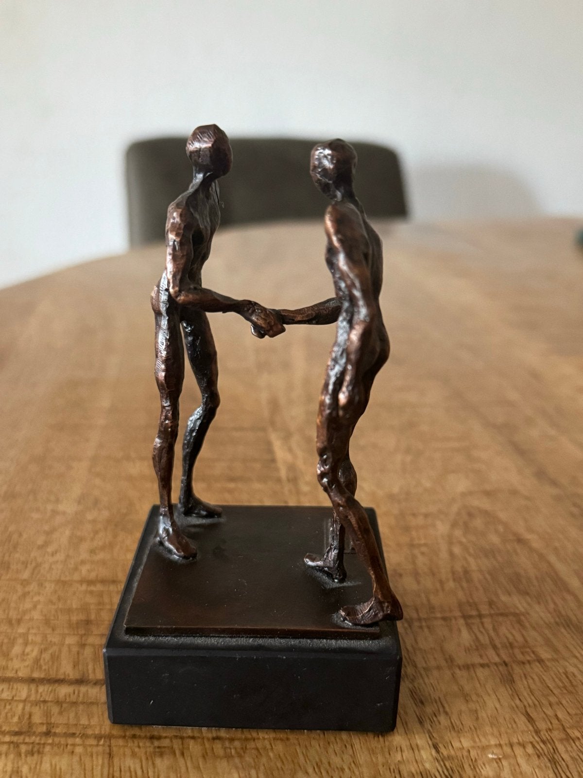 Davinci Holland Bronzen Beeldje Handdruk, Groep mensen, Minder dan 20 cm, Ophalen of Verzenden, Brons