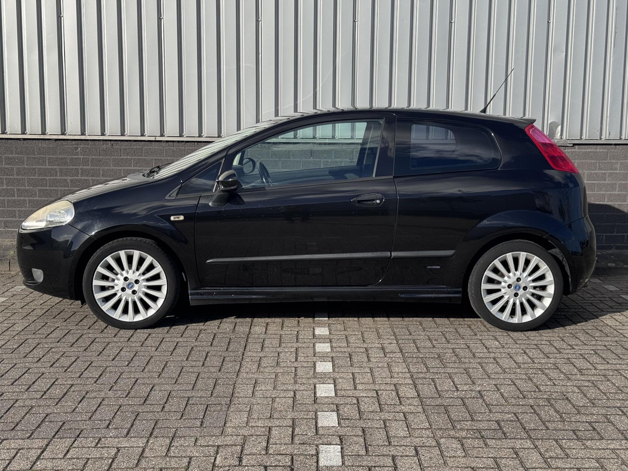 Fiat Grande Punto 1.4-16V Sport, Voorwielaandrijving, Stof, Grande Punto, Zwart