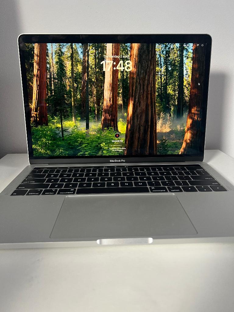 MacBook Pro 2018 i7 256GB SSD 16GB RAM TouchBar Office 2024, Computers en Software, Apple Macbooks, MacBook Pro, 256 GB, 2 tot 3 Ghz