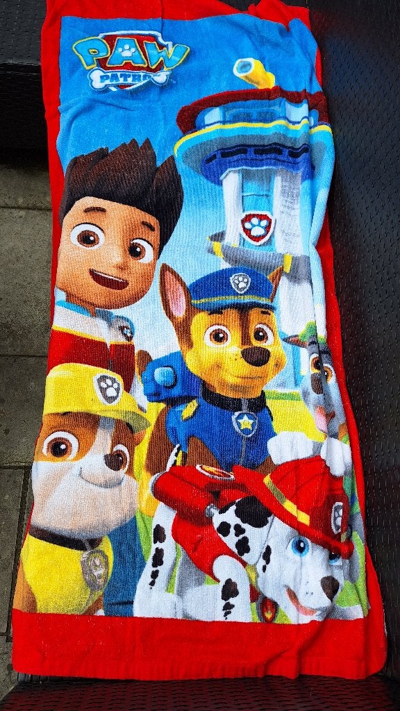 Paw Patrol handdoek en zwembroek maat 122/128, Gebruikt, Jongen, Ophalen of Verzenden, Maat 128