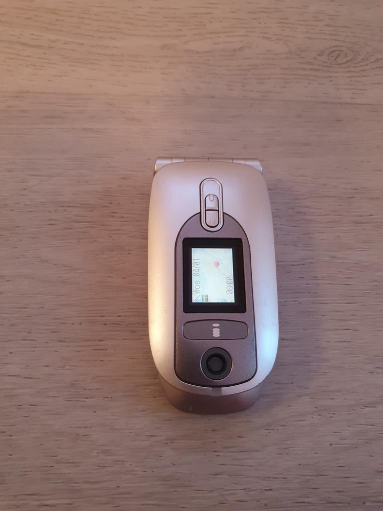 Zeldzame NEC N341i flip in perfecte staat, Ophalen of Verzenden, Zo goed als nieuw