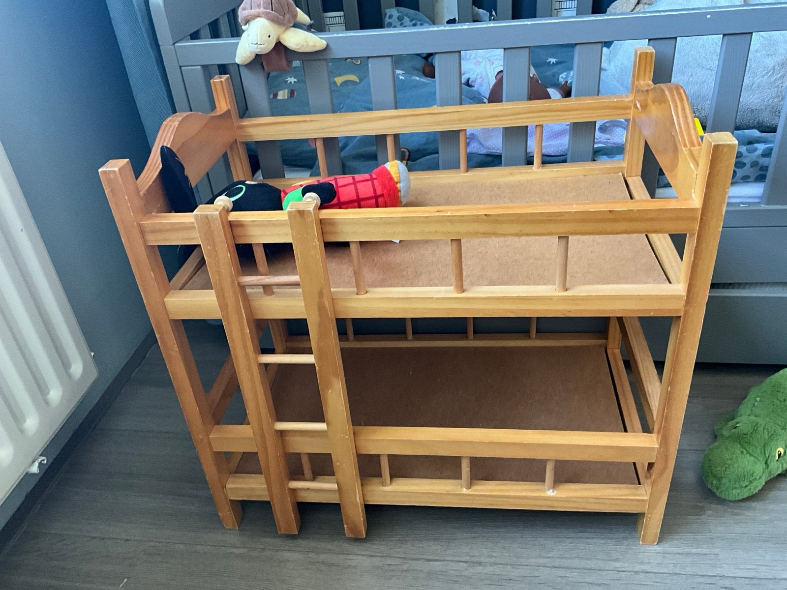 Houten poppenbedje - stapelbed voor poppen, Kinderen en Baby's, Ophalen, Gebruikt, Overige typen