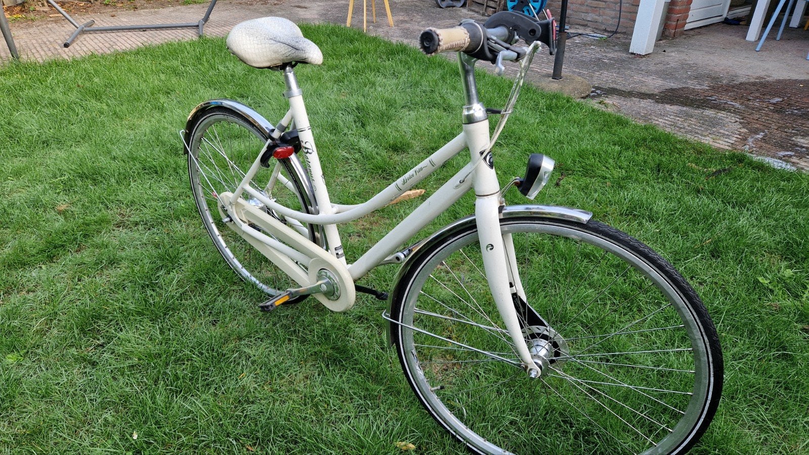 Foto 3 van Batavus Dolce Vita 28 inch sportieve fiets
