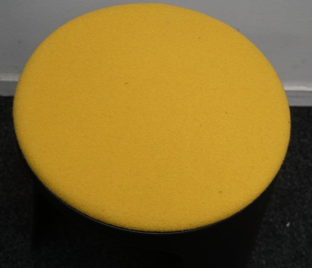 Sellex Handy Kruk | Poefje | Zit Hoogte 46 cm | Geel, Kunststof, Gebruikt, -, -