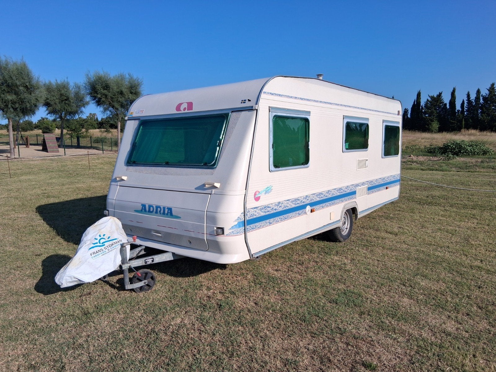 Adria Unica B502 DU (1999) - Compleet vakantieklaar Costa Br, Vast bed, 750 - 1000 kg, Particulier, Adria