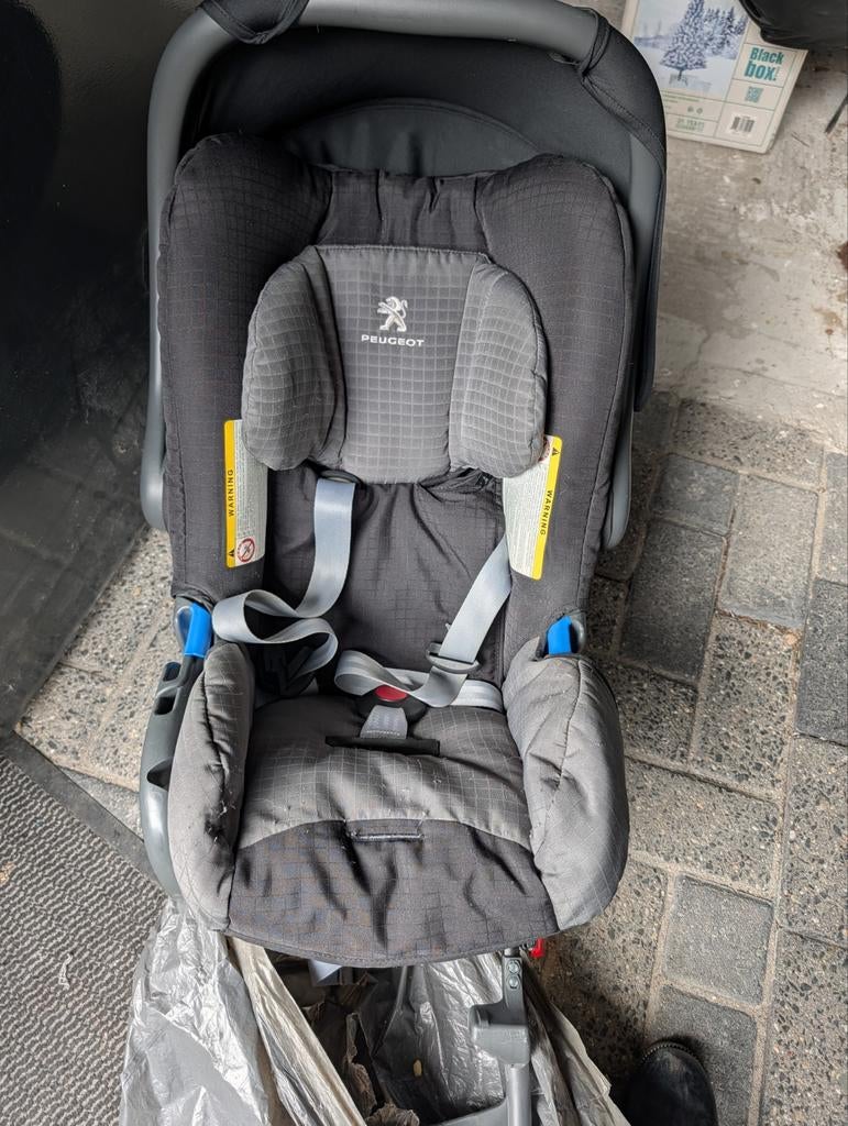 Peugnot autostoel baby safe xx Felix. Weinig gebruikt., Kinderen en Baby's, Autostoeltjes, Overige merken, Autogordel of Isofix