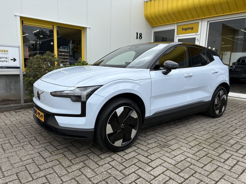 Volvo EX30 Extended Plus 69 kWh Stoelverwarming Trekhaak, Auto's, Automaat, 476 km, 0 cilinders, Gebruikt