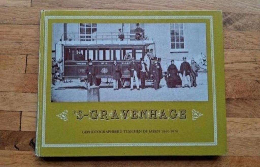 's - Gravenhage Gephotographeerd geschiedenis fotoboek, Ophalen of Verzenden, Zo goed als nieuw