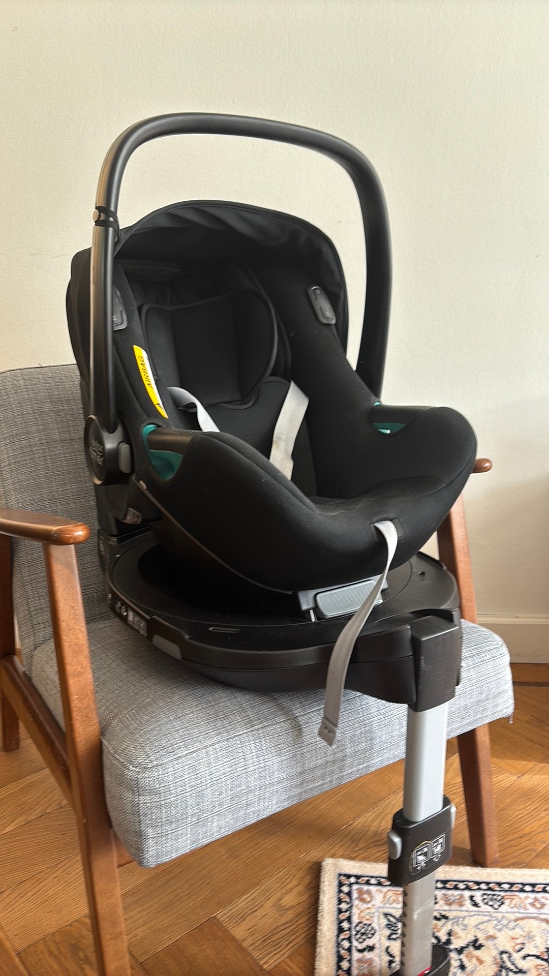 Britax Römer Baby-Safe iSense autostoel met Flex Base iSense, Ophalen, Romer, Verstelbare rugleuning, Zo goed als nieuw