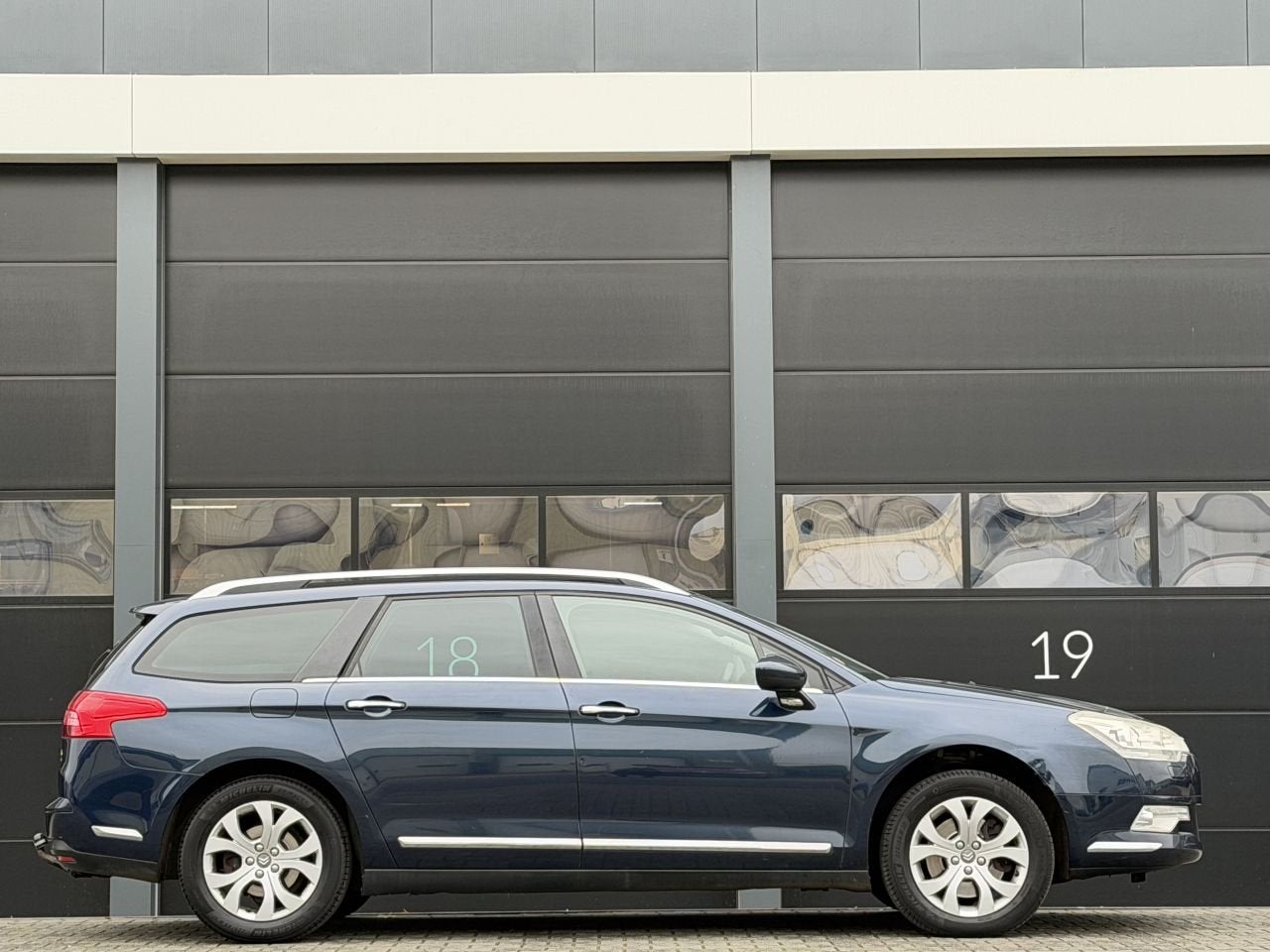 Citroën C5 2.2 HDIF Panorama Leer Navi (bj 2009), 197 €/maand, Blauw, 1740 kg, C5