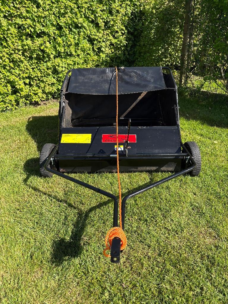 Blad / Grasveger Brinly  107cm., Ophalen, Gebruikt, Opvangzak, 90 tot 120 cm