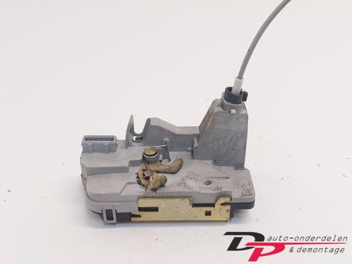 Deurslot Mechaniek 4Deurs rechts-achter van een Peugeot 307, Auto-onderdelen, Carrosserie en Plaatwerk, Gebruikt, -, -, Ophalen of Verzenden