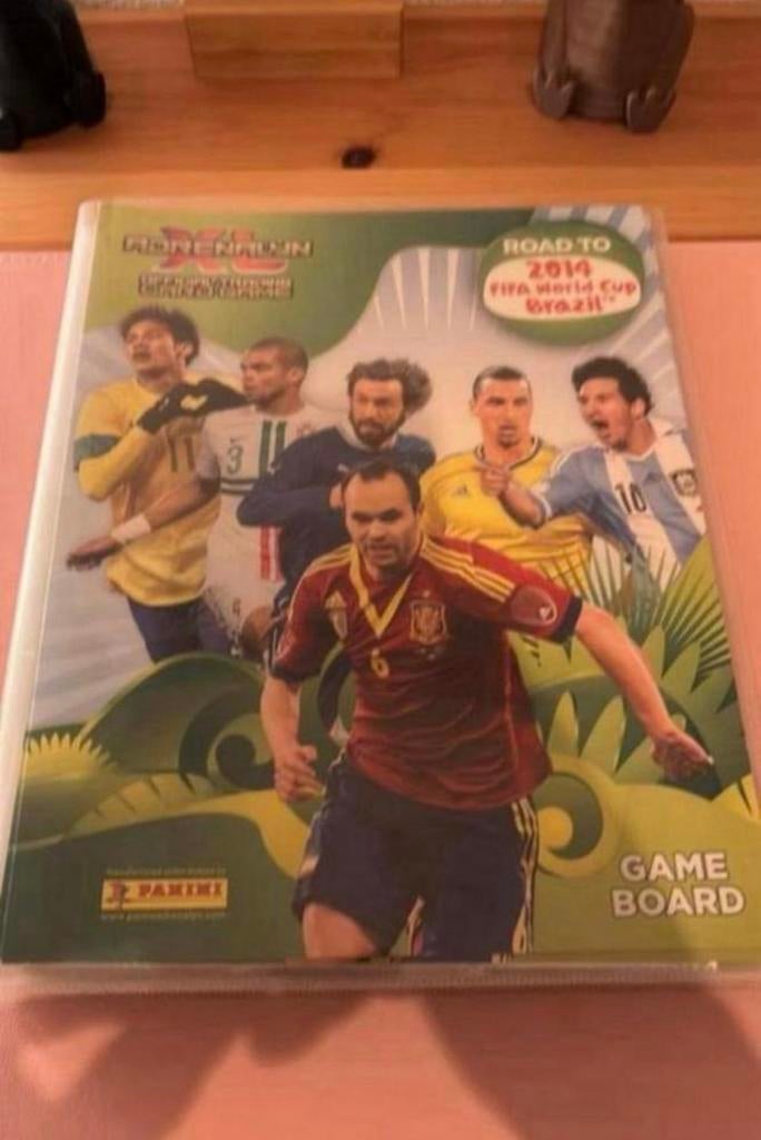 Panini adrenalyn xl. Road to Brasil 2014, Ophalen of Verzenden, Nieuw, Meerdere plaatjes