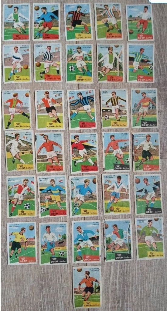 Nederlandse voetbalploegen, Verzenden