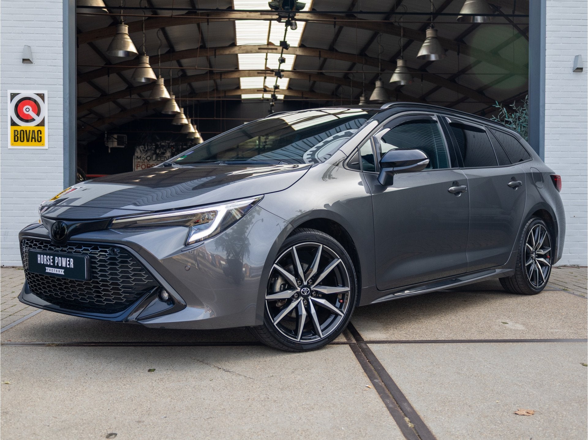 Toyota Corolla Touring Sports Hybrid 140 GR Sport *ACC | Tre, Auto's, Dealer onderhouden, 450 kg, Gebruikt, 4 cilinders