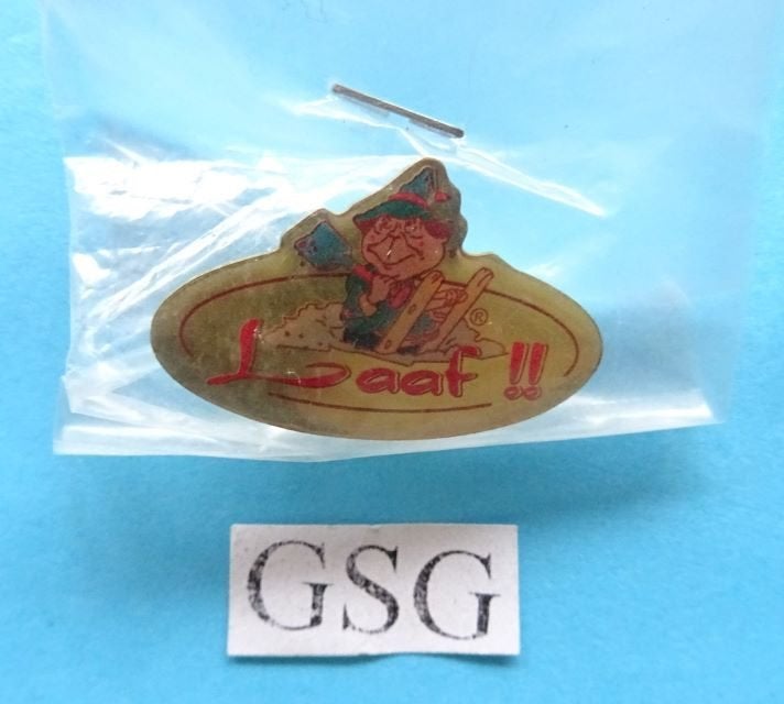 Laaf wit zand nr. EPP50911-01, Ophalen, Nieuw, Button of Speldje