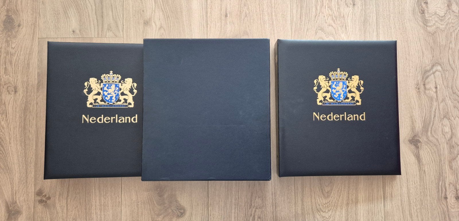 Postzegelalbums - NL - DAVO - III gewoon en III illustraties, Ophalen of Verzenden, Nederland