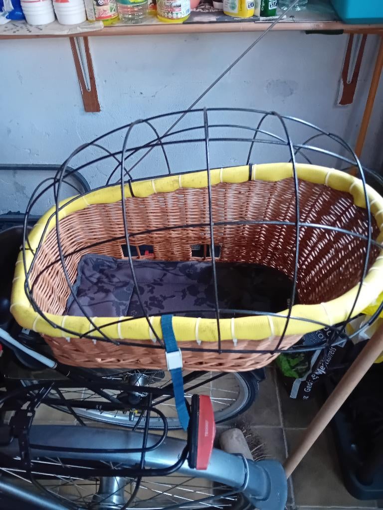 Honden fietsmand  ( achter op de fiets), Fietsen en Brommers, Fietsaccessoires | Fietsmanden, Ophalen, Zo goed als nieuw, Overige typen