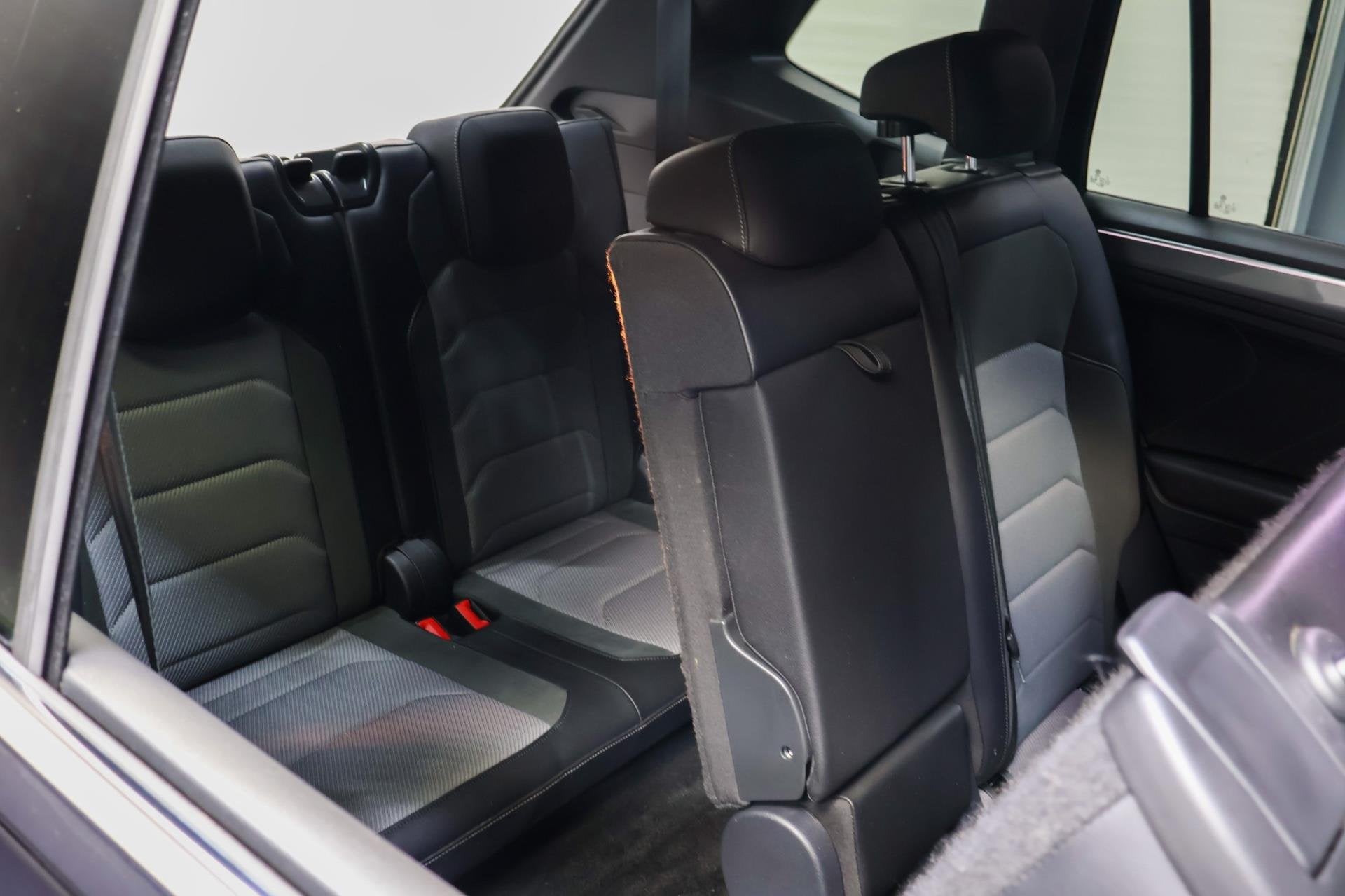 Volkswagen Tiguan Allspace 1.5 TSI Highline Business R 7p., Auto's, Euro 6, 4 cilinders, 150 pk, 7 stoelen