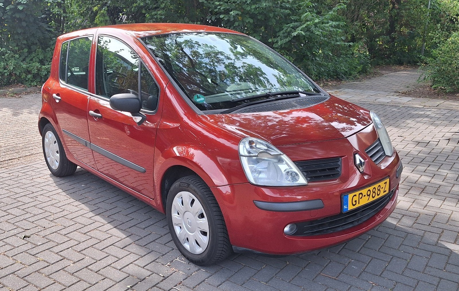 Renault Modus 1.2 16V 145866 km 2007 Rood, Auto's, Renault, Voorwielaandrijving, 74 pk, 4 cilinders, 1055 kg