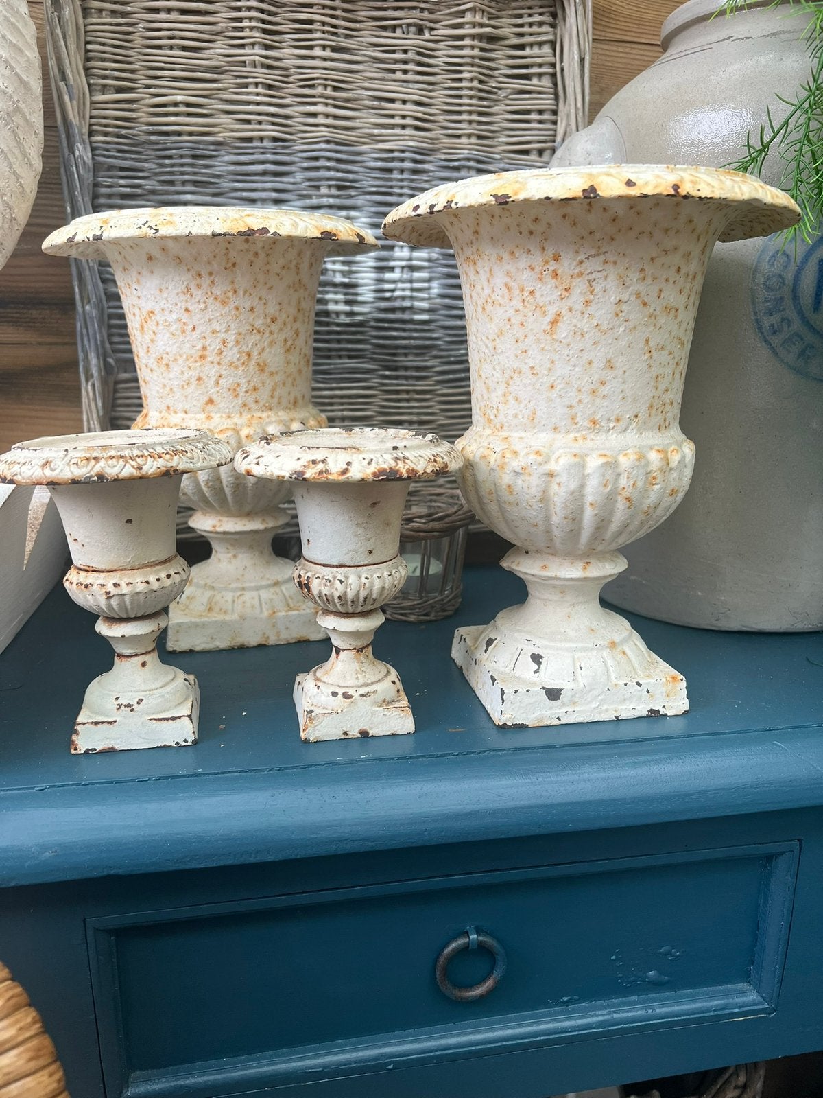 Brocante wit gietijzer louvrevaas tuinvaas, Ophalen, Gebruikt