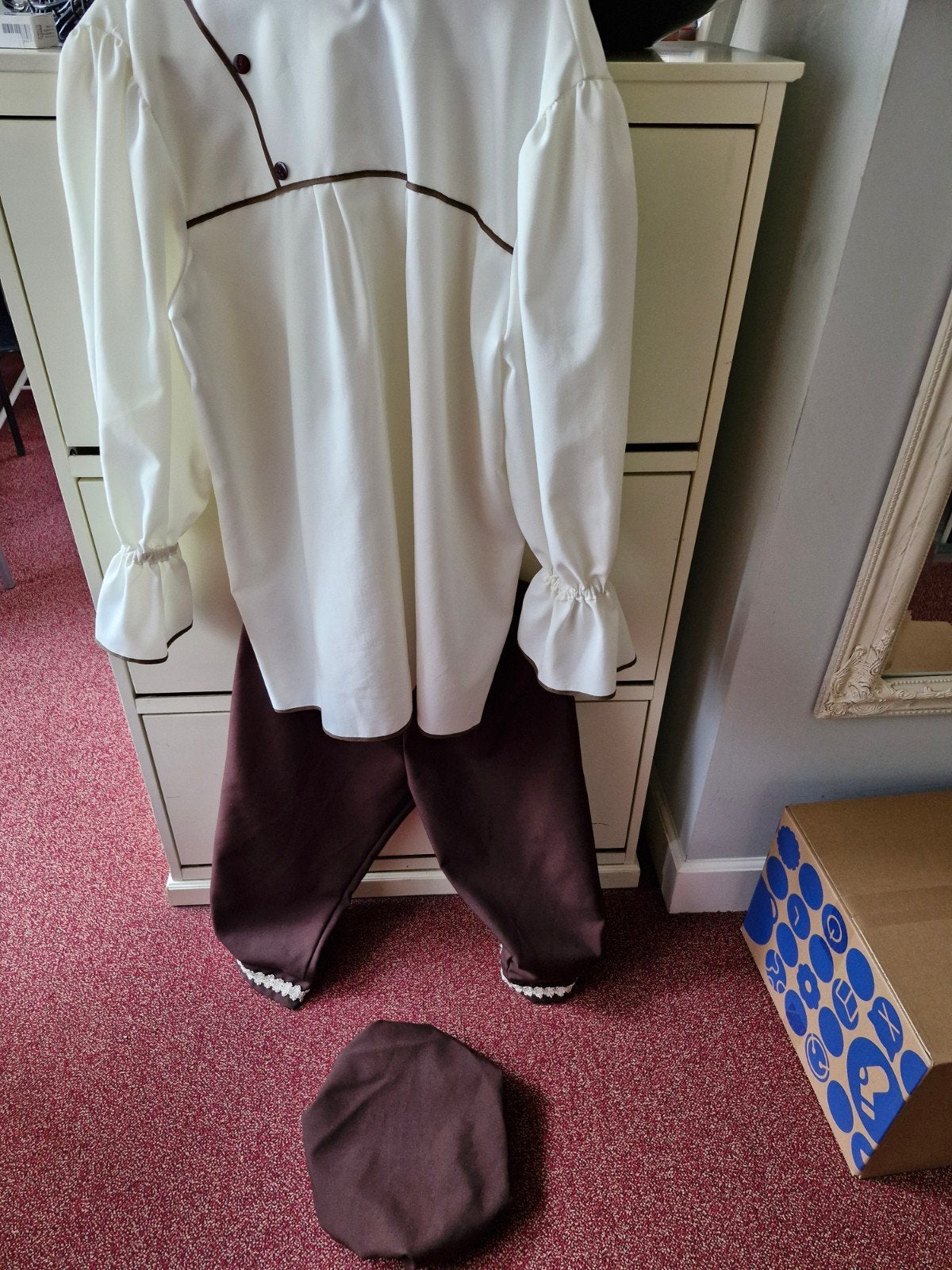 Middeleeuwse Carnaval Kleding Maat M - Driekwart Broek, Ophalen